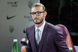 巴爾扎雷蒂：那不勒斯還沒(méi)完蛋 國(guó)米會(huì)被德比和歐冠消耗大量精力