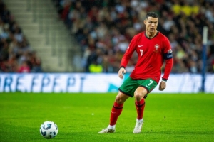 C羅前保鏢：他是我跟過(guò)最好的老板，沒(méi)人會(huì)傷害他但狗仔很煩人