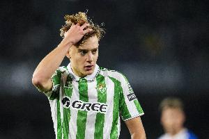 迪馬：科莫繼續(xù)求購19歲熱蘇斯-羅德里格斯，本周二和貝蒂斯會談