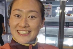 吳海燕：希望你們一如既往支持中國女足，給我們更多耐心和正能量