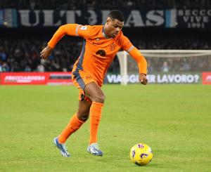 每體：巴薩和門德斯會面談到鄧弗里斯，俱樂部對他很感興趣