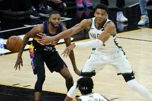 ??隊記：布里奇斯遲遲未能續(xù)約因尼克斯觀望字母哥動向